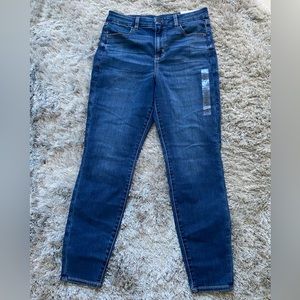 American Eagle Curvy Hi-Rise Jegging